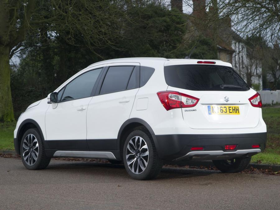  Suzuki SX4 S-Cross 2013 года  (UK) (фото 7 из 19)